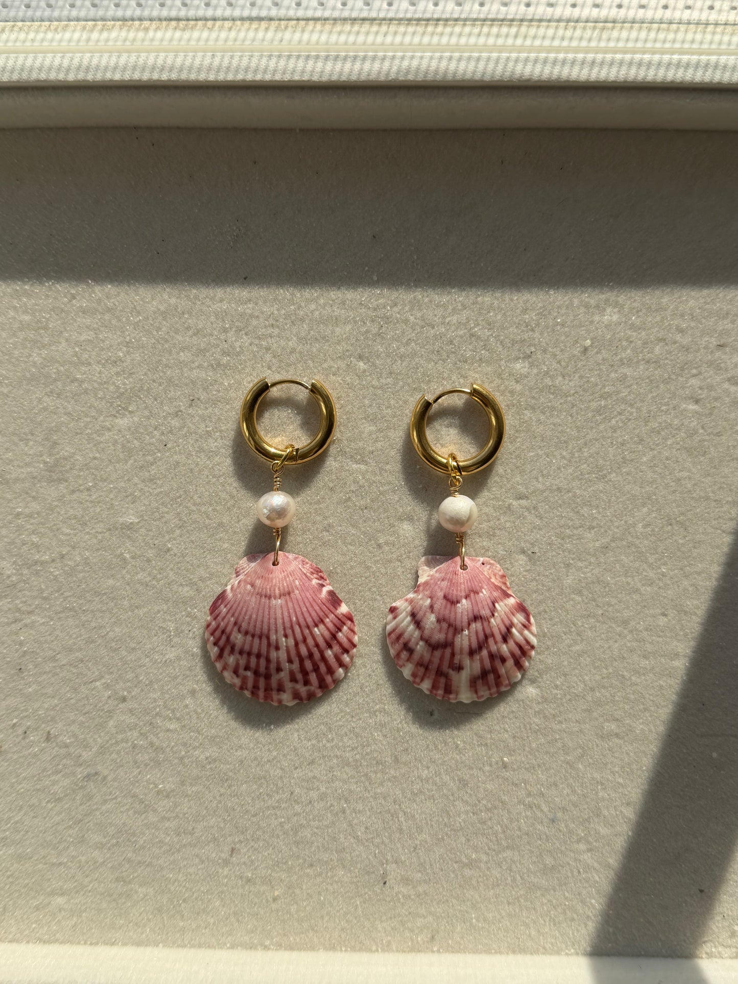 The Paradiso Calico Shell Gold Chunky Hoop Earrings